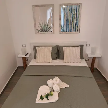 House Apartment *