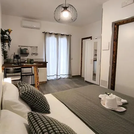 Apartment House *