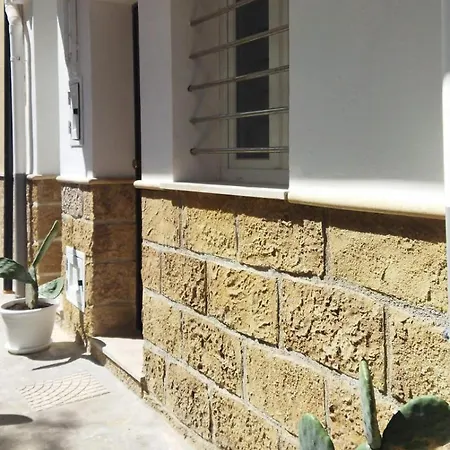 Apartment House *